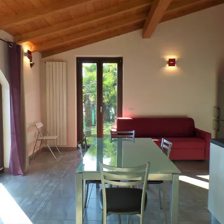 Feriehus Casa Miralago Lesa
